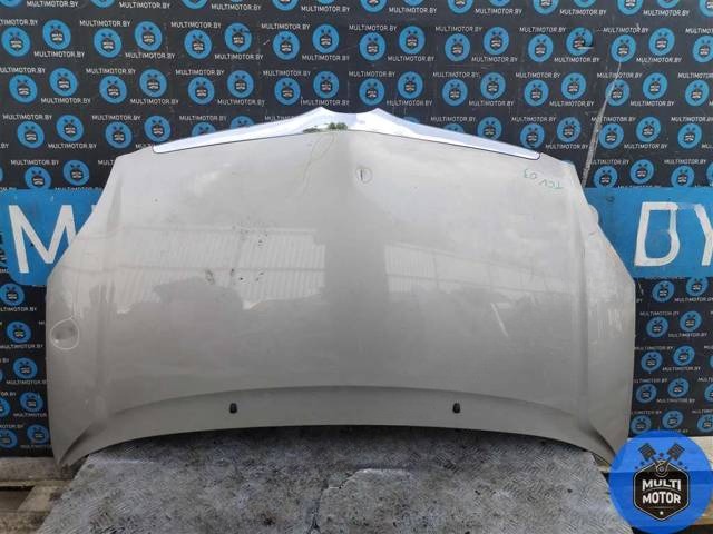Капот Toyota Corolla Verso, 2003 г