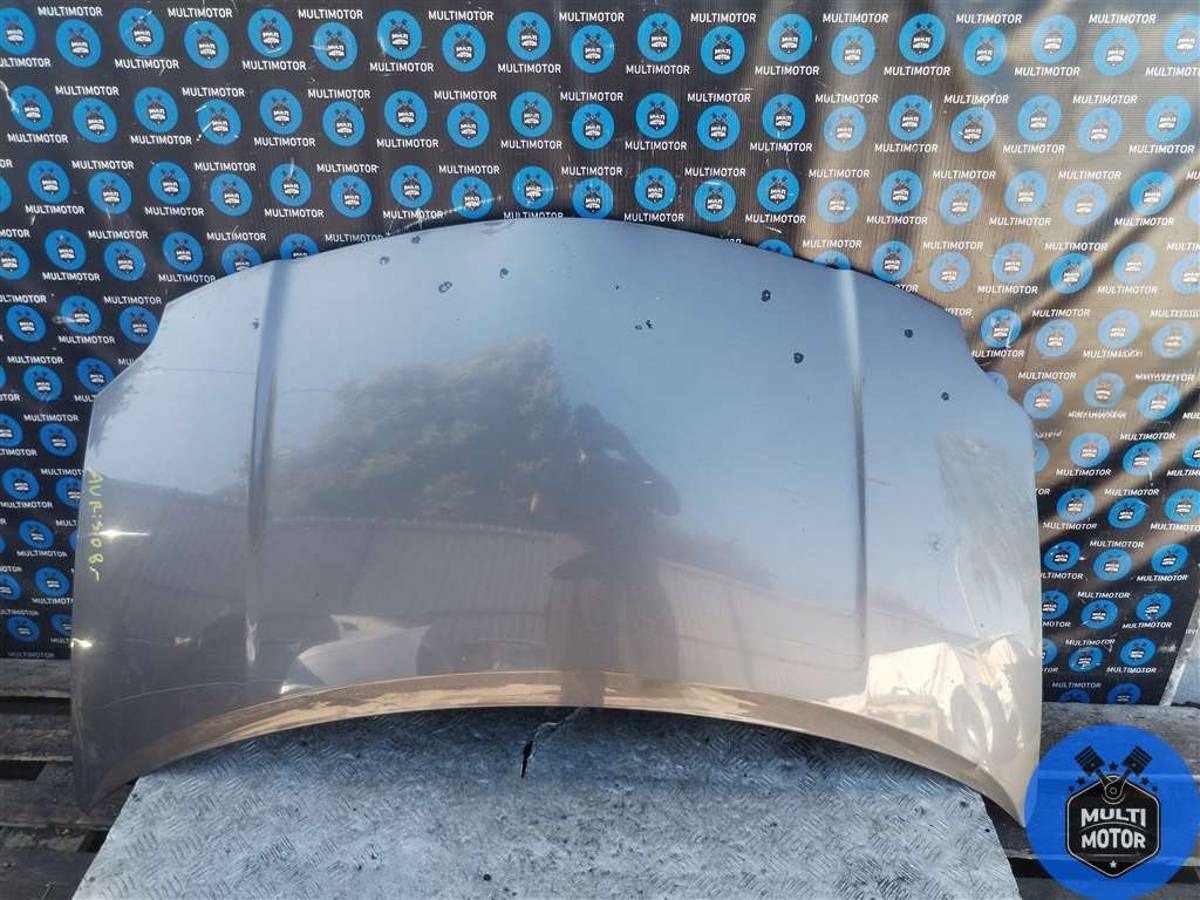 Капот Toyota Auris, 2008 г