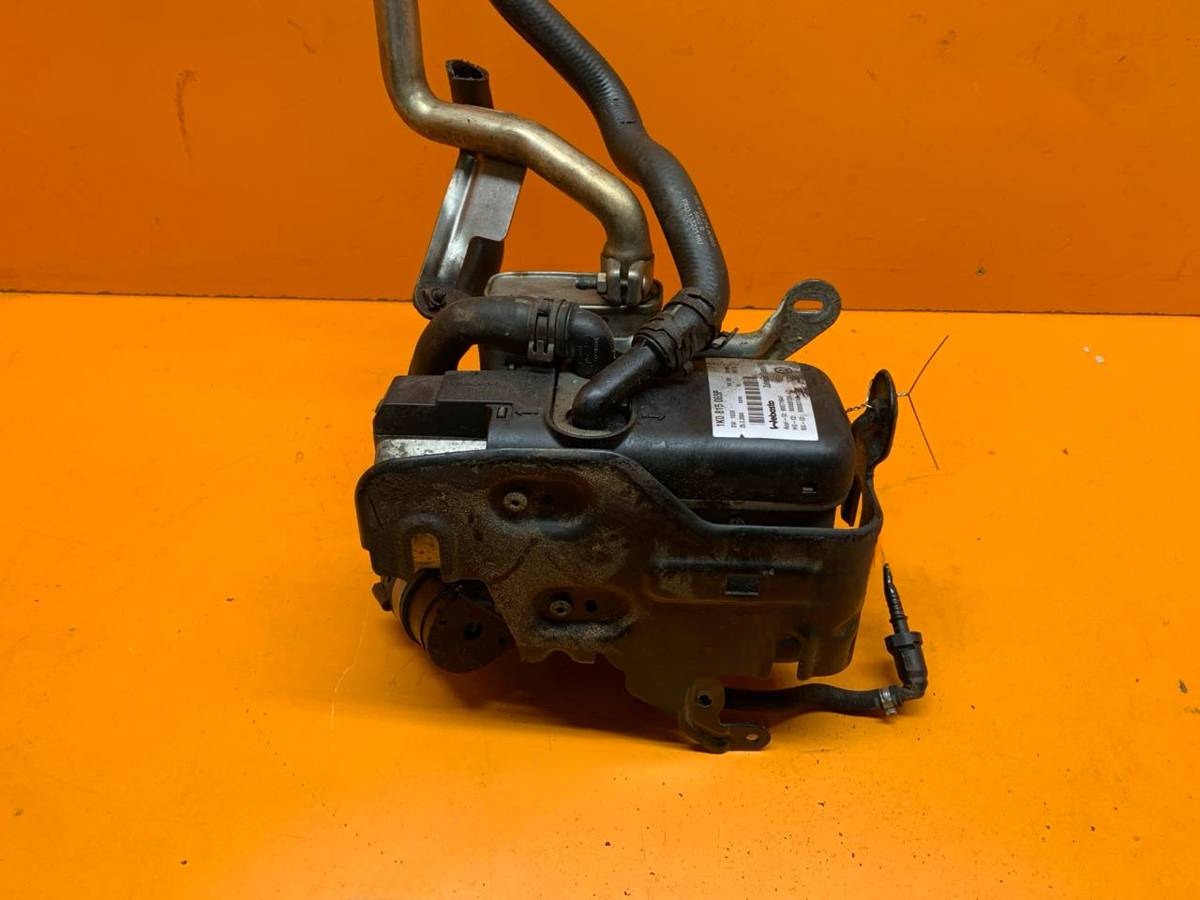 Автономный отопитель Volkswagen Touran, 2004 г., OEM 1K0815065P, арт. 01017294