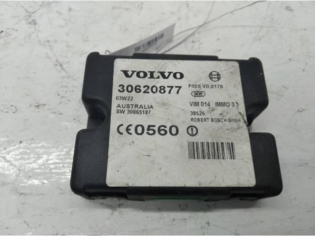 Блок управления Volvo S40, 1998 г., OEM 30620877, арт. 10109052