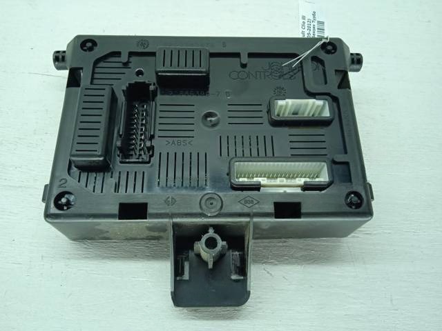 Блок комфорта Renault Clio, 2008 г., OEM 8200652286, арт. 10177843