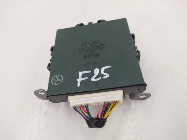 Блок управления Toyota Prius, 2004 г., OEM 8961847020, арт. 10360699