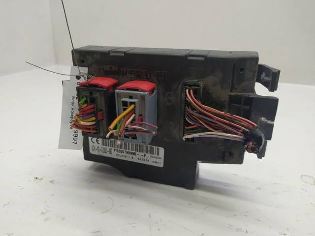 Блок комфорта Opel Vivaro, 2012 г., OEM P8200790995, арт. 10379997