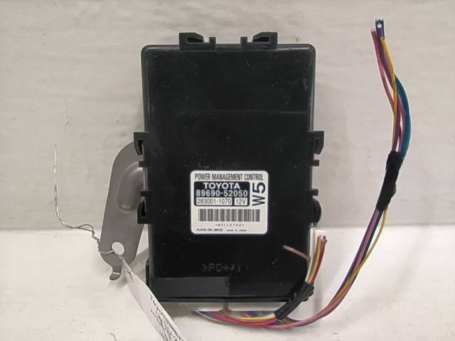 Блок комфорта Toyota Verso-S, 2011 г., OEM 8969052050, арт. 10392085