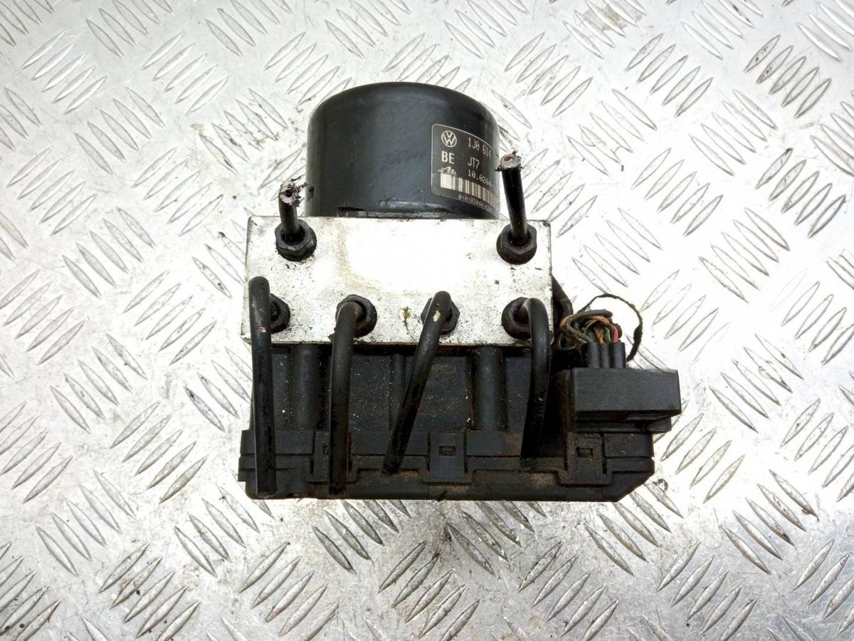 Блок ABS Volkswagen Golf, 2003 г