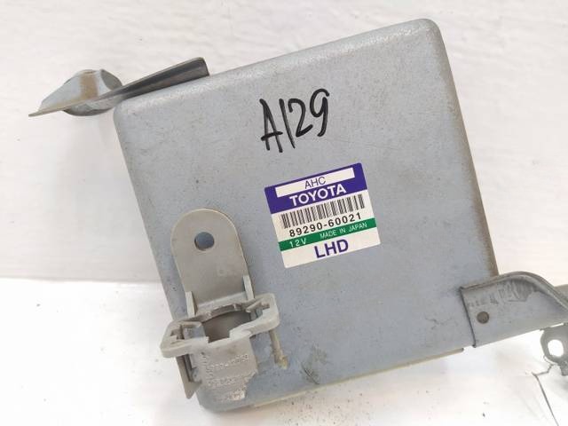 Блок управления Toyota Land Cruiser, 2001 г., OEM 8929060021, арт. 10425188