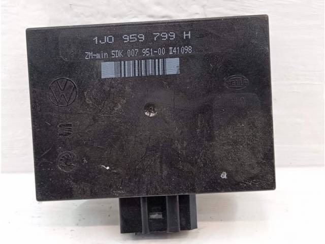 Блок комфорта Volkswagen Golf, 2000 г., OEM 1J0959799H, арт. 10442139
