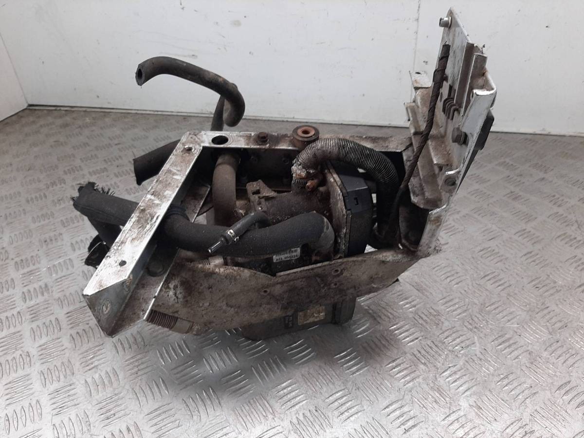 Автономный отопитель Audi A8, 2001 г., OEM 4D0815069E, арт. 1106581, фото 2