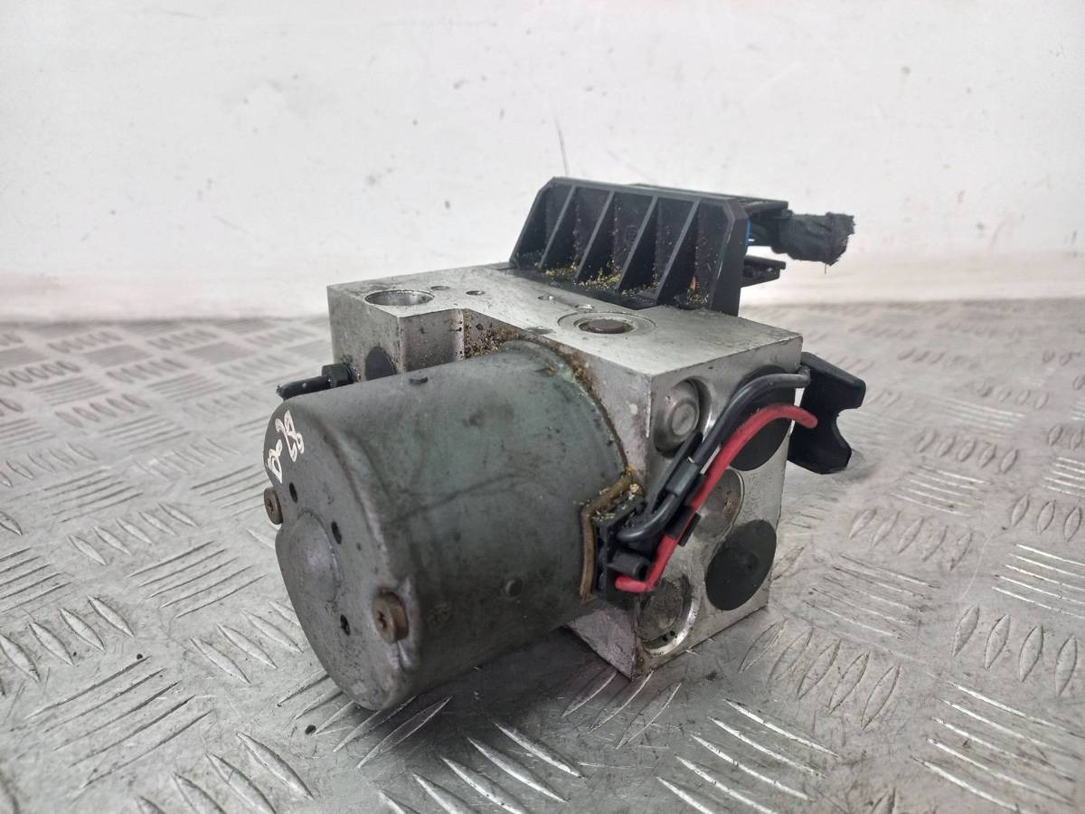 Блок ABS Volkswagen Passat, 2003 г