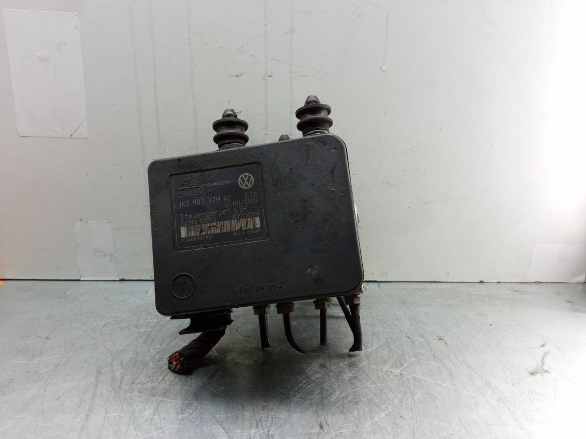 Блок ABS Volkswagen Golf, 2003 г