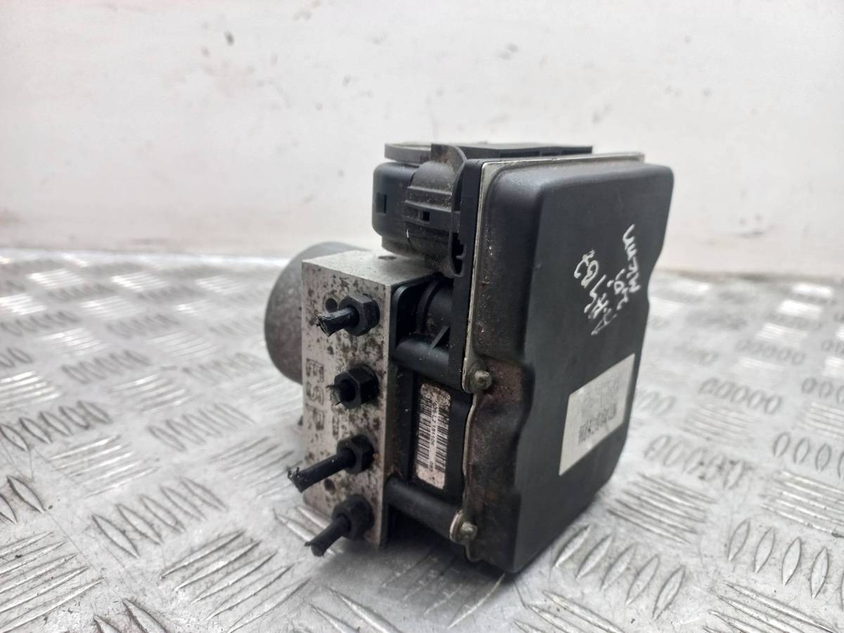 Блок ABS Audi A4, 2005 г