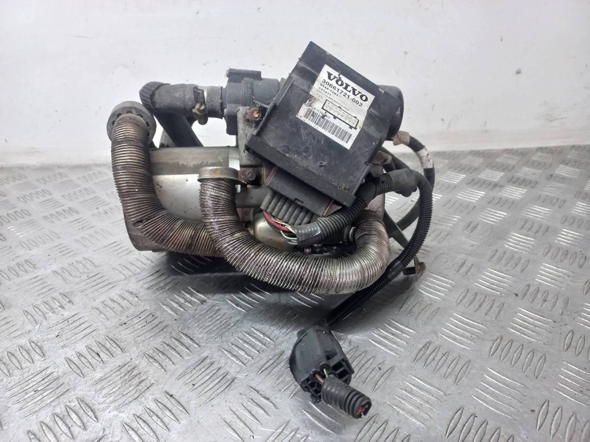 Автономный отопитель Volvo V70, 2005 г., OEM 30661721, арт. 1119734