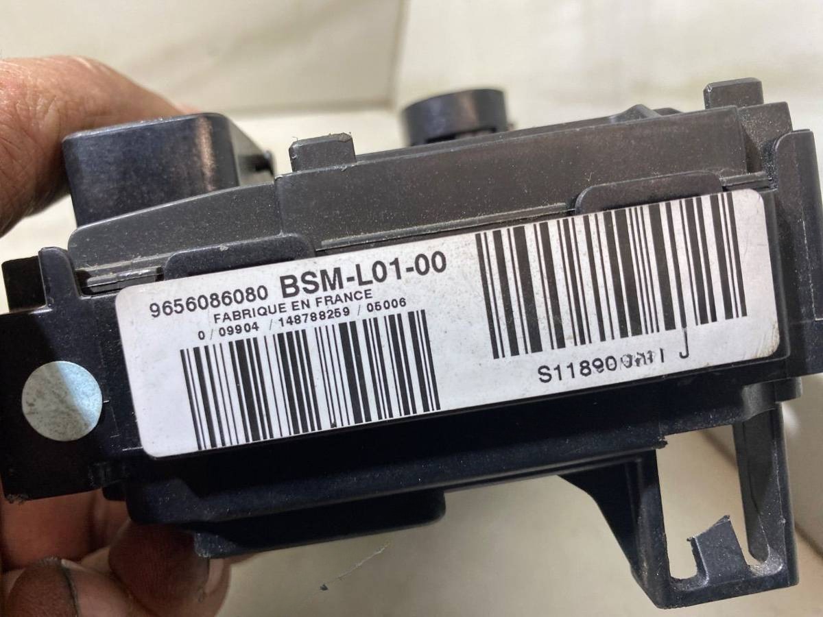 Блок комфорта Peugeot 407, 2005 г., OEM BSML0100, арт. 113901082, фото 2
