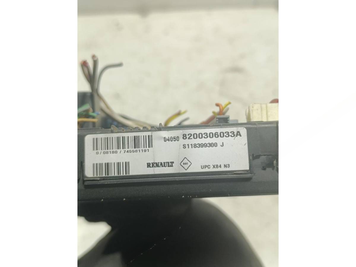 Блок управления Renault Megane, 2004 г., OEM 8200306033A, арт. 121515, фото 4