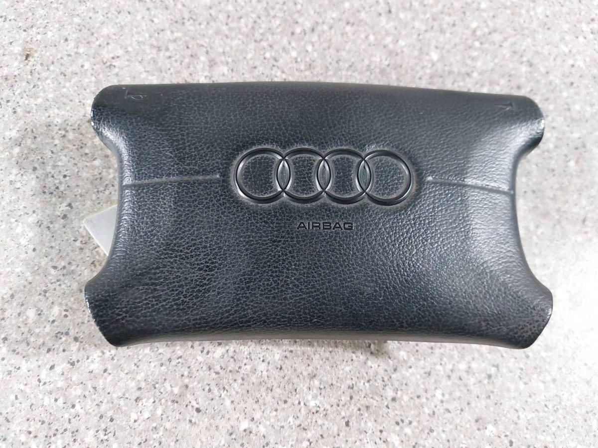 Подушка безопасности водителя Audi A6, 1996 г