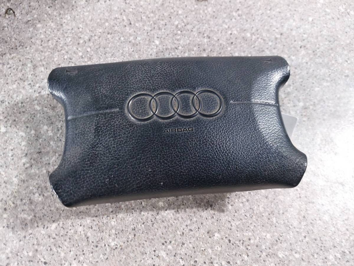 Подушка безопасности водителя Audi 100, 1992 г