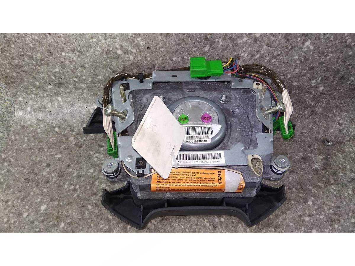 Подушка безопасности водителя Volvo S80, 2001 г