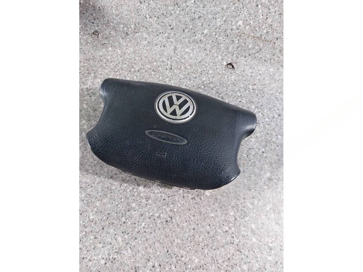 Подушка SRS водителя Volkswagen Passat, 2003 г