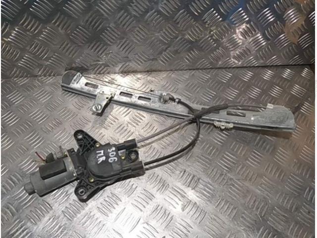 Стеклоподъемник передний правый к Peugeot 306, 1998 г.
