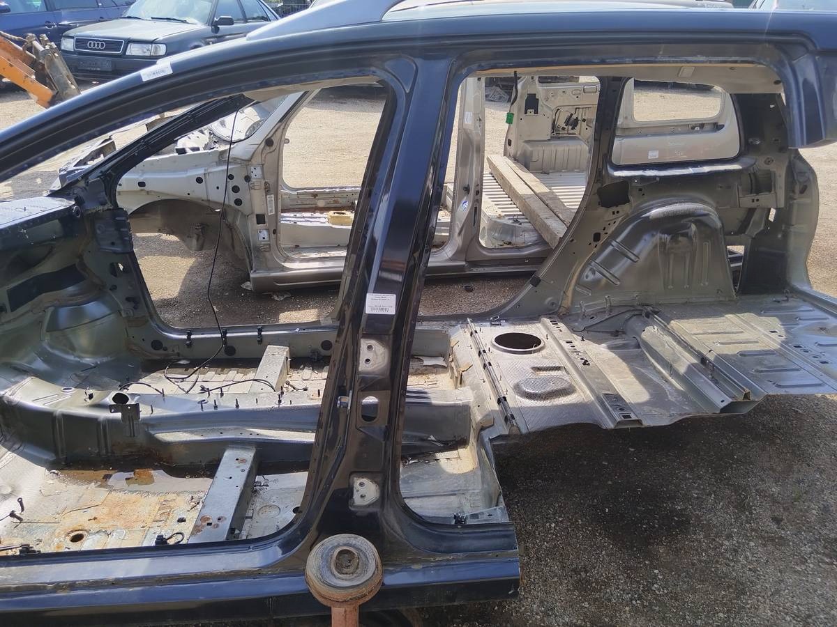 Стойка кузовная центральная левая к Peugeot 307 1 поколение (2001-2005), 2005 г.