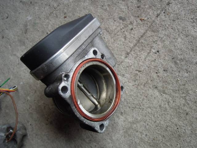 Заслонка дроссельная Geely Coolray E46, 2001 г
