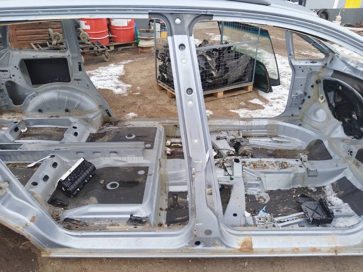 Стойка кузовная центральная правая к Opel Zafira A (1999-2003), 2003 г.