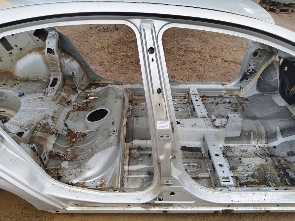 Стойка кузовная центральная правая к Opel Vectra C (2002-2005), 2002 г.