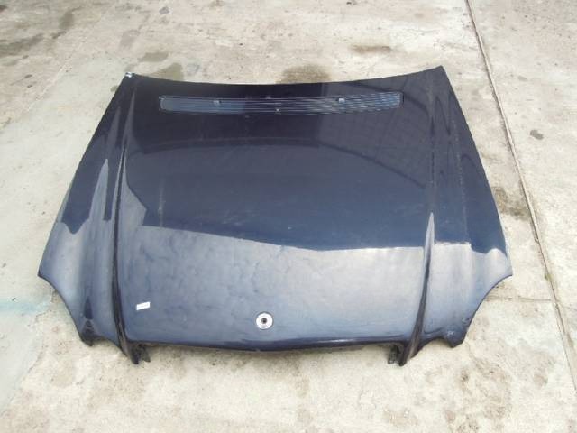 Капот Lada Largus W211, 2004 г