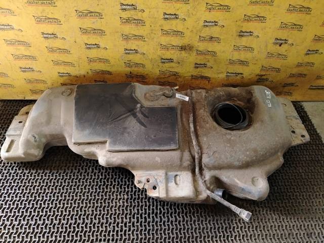 Топливный бак Renault Clio, 1998 г