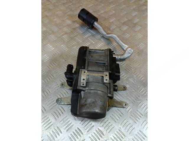 Автономный отопитель Toyota Hilux Пикап, 2014 г., OEM 122R000258, арт. 177276