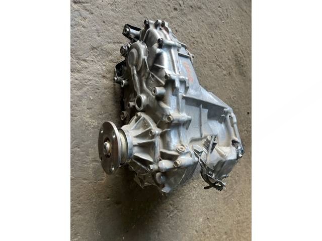 Раздаточная коробка Toyota Hilux Пикап, 2014 г., OEM 361000K280, арт. 179043, фото 2