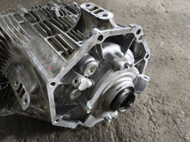 Раздаточная коробка Lexus LX, 2010 г., OEM 3610060B11, арт. 182713, фото 2