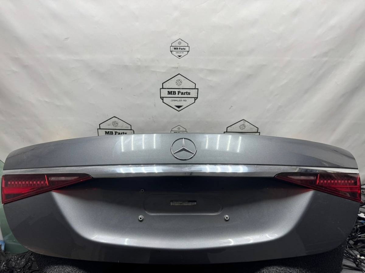 Крышка багажника дверь 3-5 BMW 5 W223, 2021 г