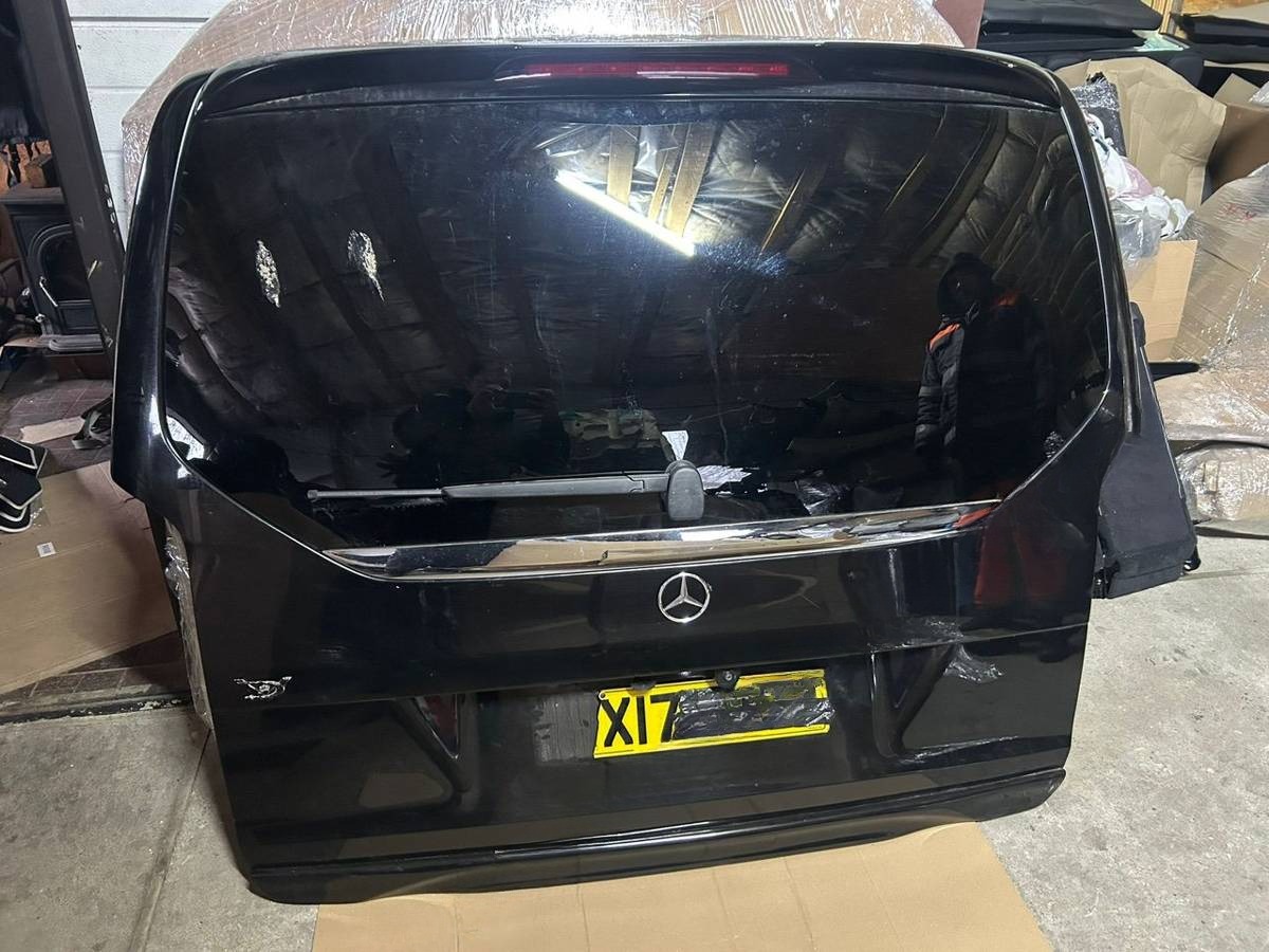 Крышка багажника дверь 3-5 BMW 5 W447, 2021 г