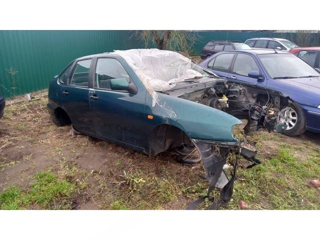 Ремень SRS задн. лев. Seat Cordoba, 1993 г