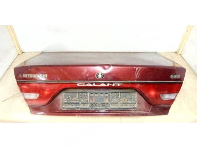 Крышка багажника дверь 3-5 Mitsubishi Galant