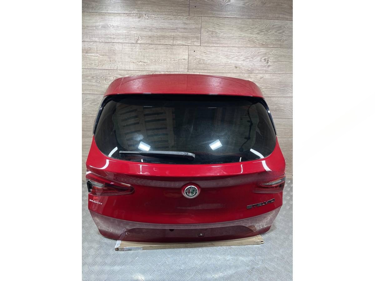 Крышка багажника дверь 3-5 Alfa Romeo Stelvio