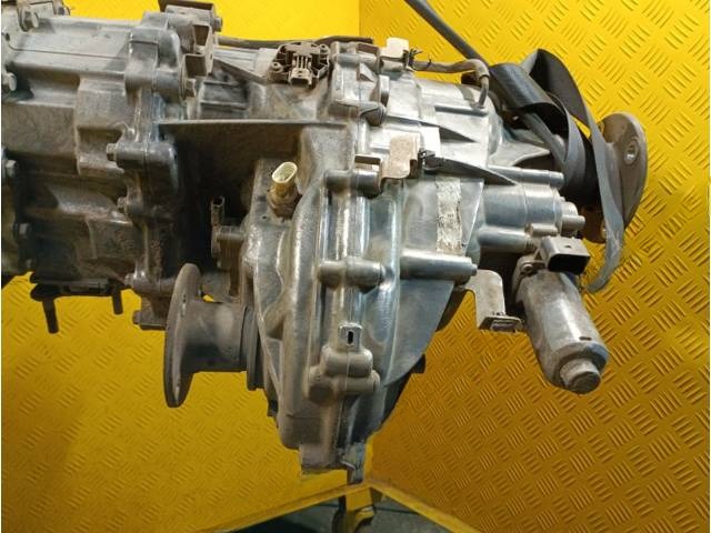 Раздаточная коробка Infiniti QX80, 2014 г., OEM 331001LA0D, арт. 229686