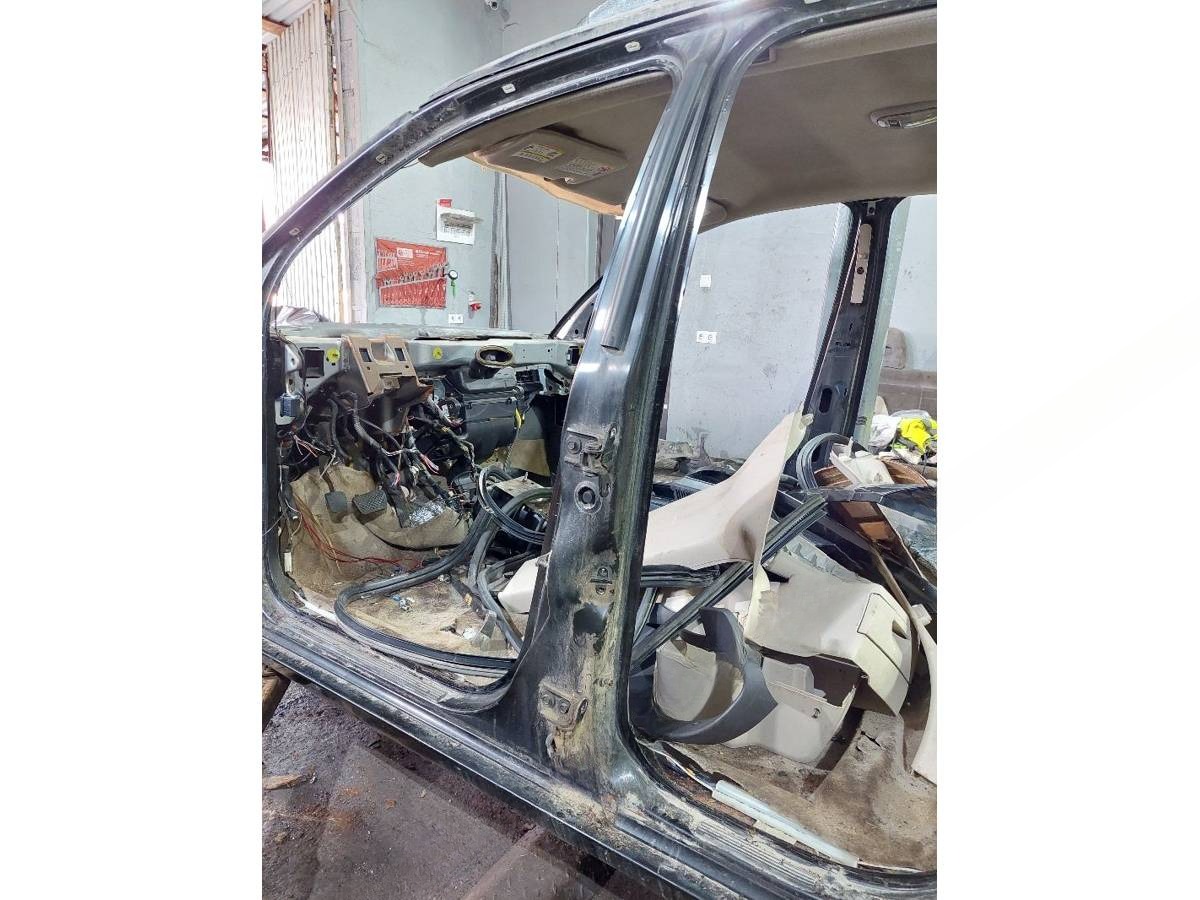 Стойка кузовная центральная левая к Saturn Vue, 2002 г.