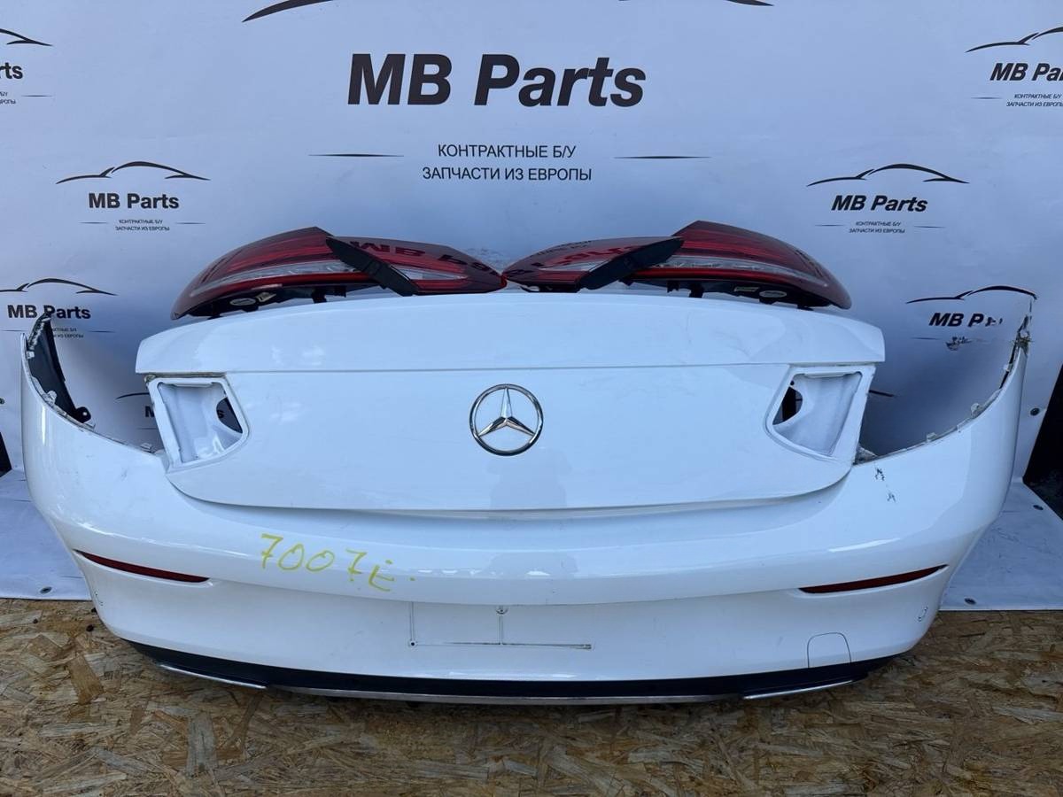 Крышка багажника дверь 3-5 Tesla Model Y W205