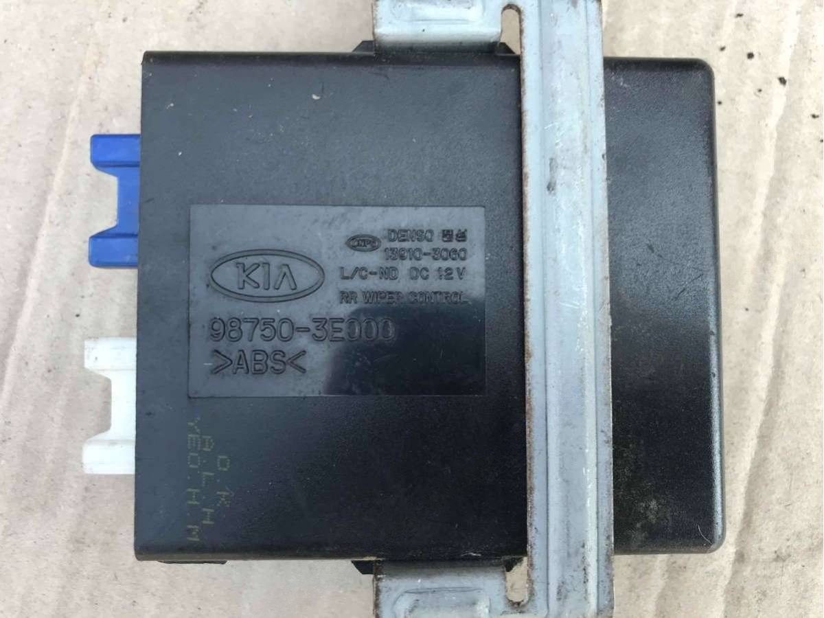 Блок управления Kia Sorento, 2005 г., OEM 987503Е000, арт. 36817565, фото 3