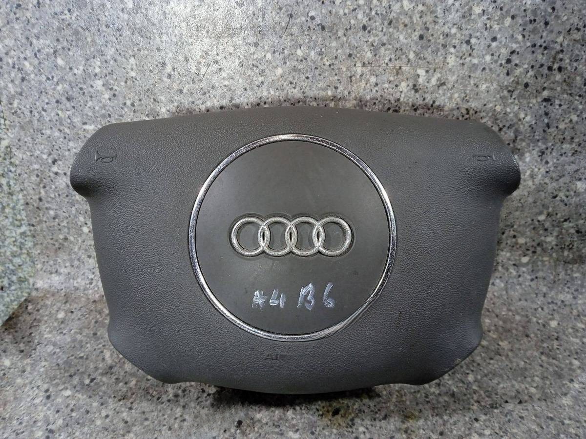 Подушка безопасности водителя Audi A4, 2003 г