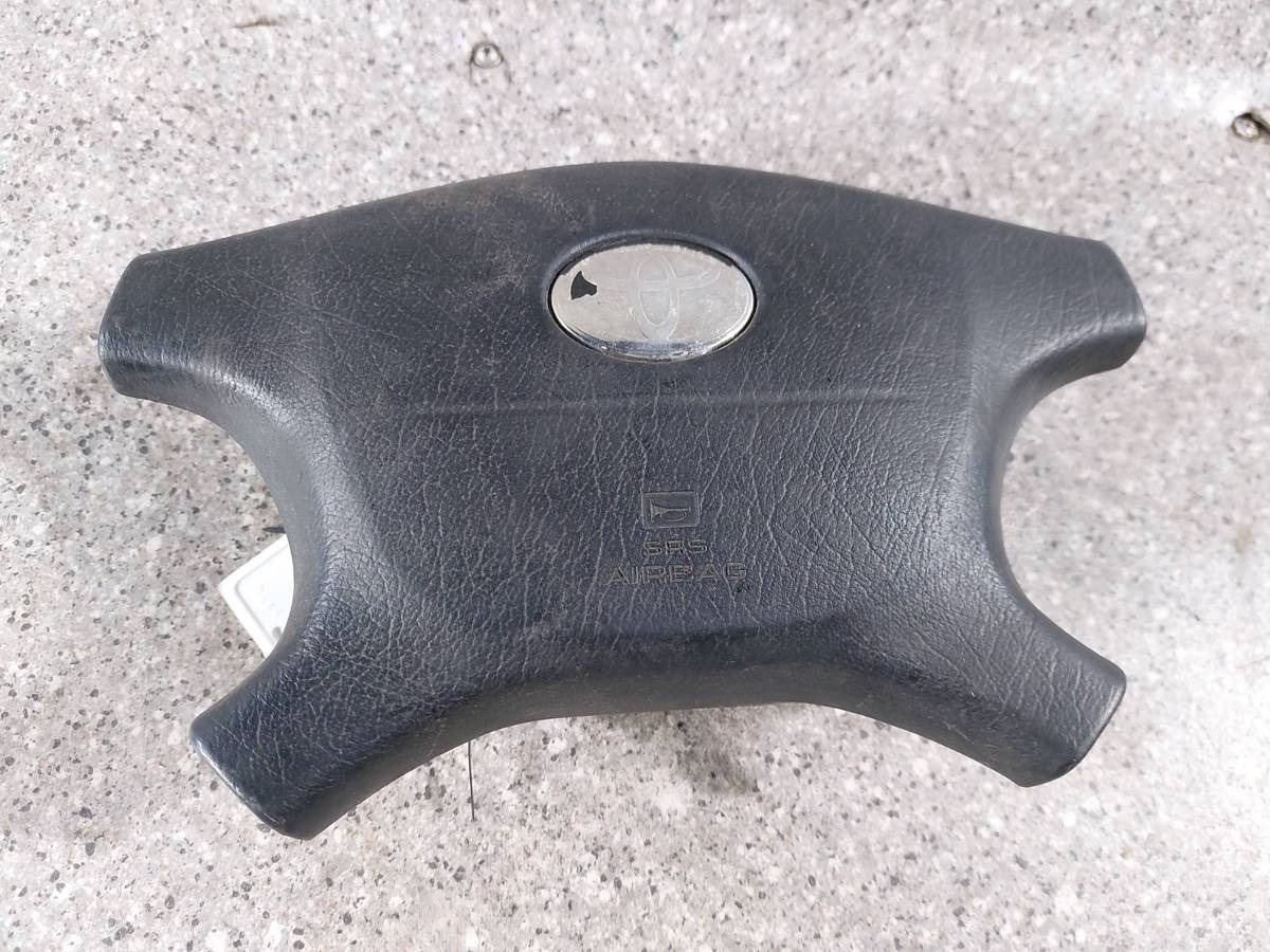 Подушка SRS водителя Toyota Avensis, 1999 г