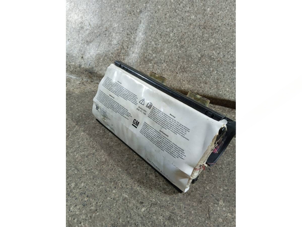 Подушка безопасности пассажира Opel Zafira, 2011 г