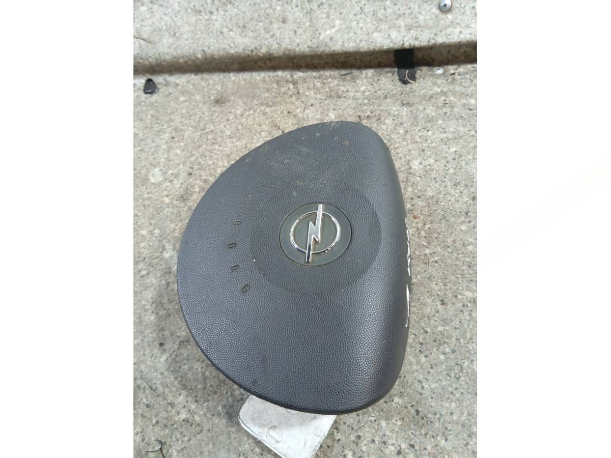 Подушка безопасности водителя Opel Corsa, 2002 г