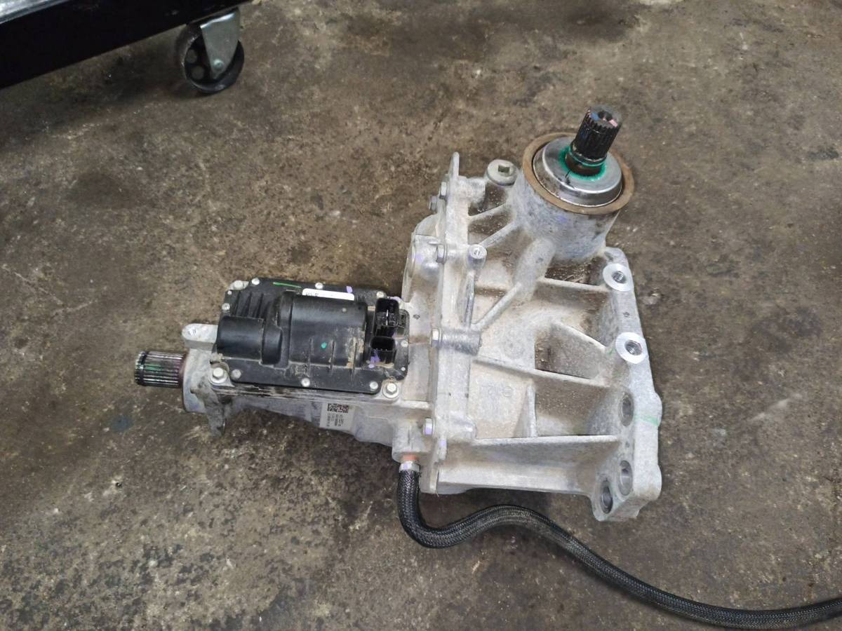 Раздаточная коробка Chevrolet Equinox, 2018 г., OEM 84332857, арт. 48166669