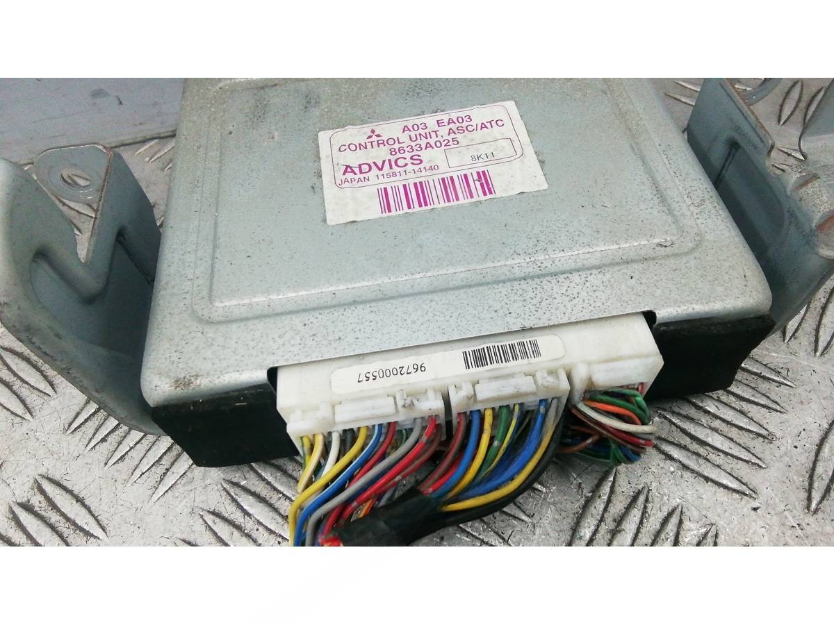 Блок управления Mitsubishi Pajero, 2009 г., OEM 8633A025, арт. 4DN07NC02, фото 3