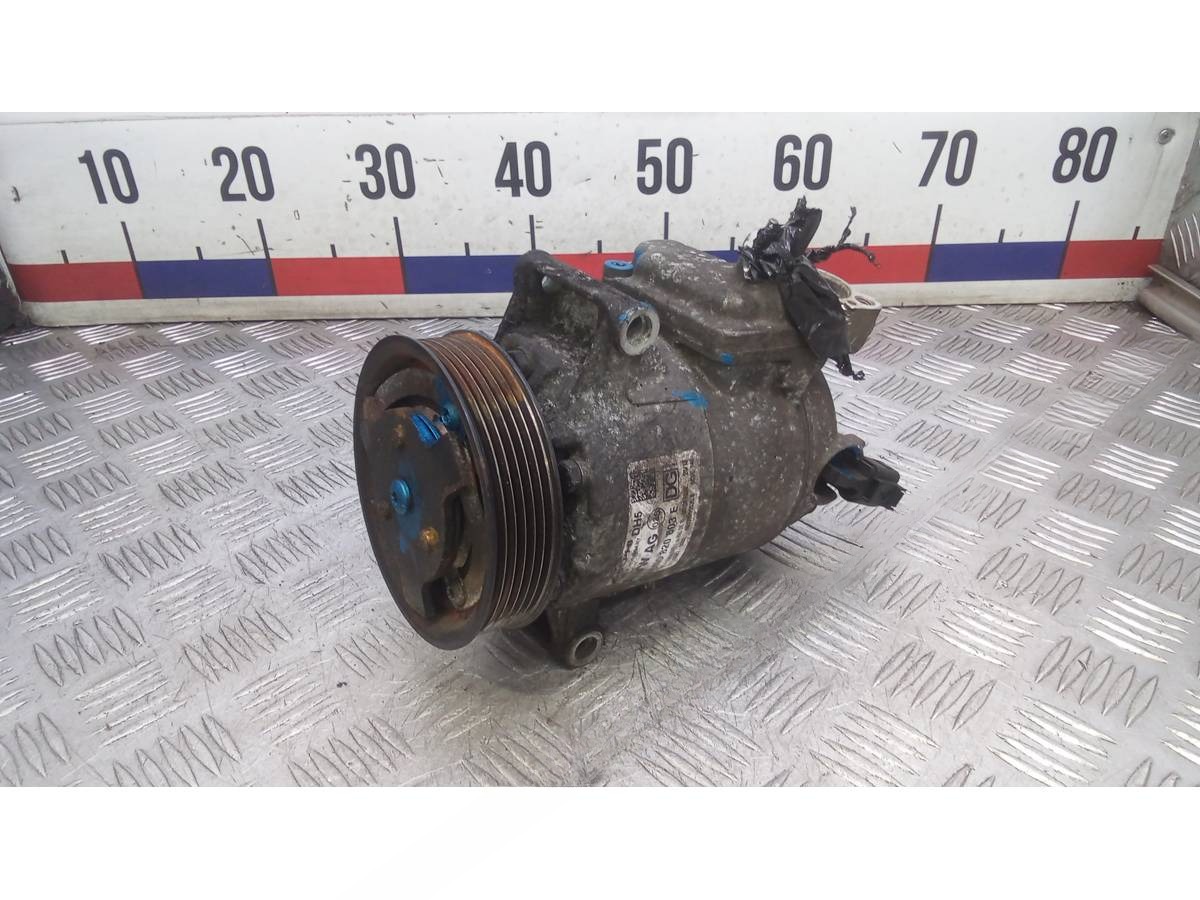 Компрессор конд. Volkswagen Passat B7, 2011 г