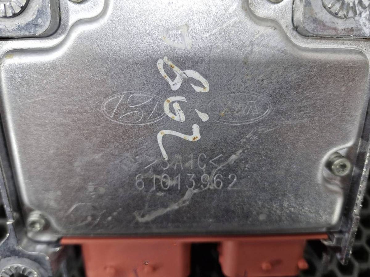 Блок управления Hyundai i40, 2011 г., OEM 959103Z300, арт. 51775, фото 10