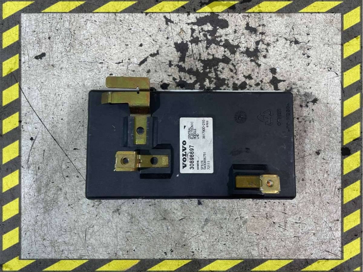 Блок комфорта Volvo S40, 2000 г., OEM 3817900210, арт. 53050567, фото 3